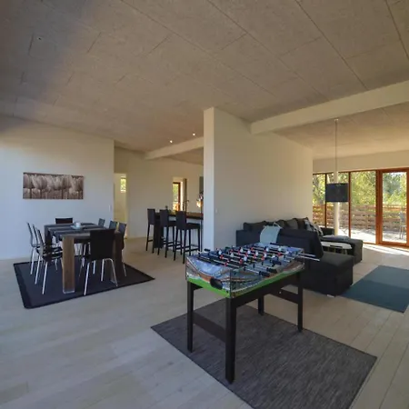 Four-bedroom Holiday In Grevinge