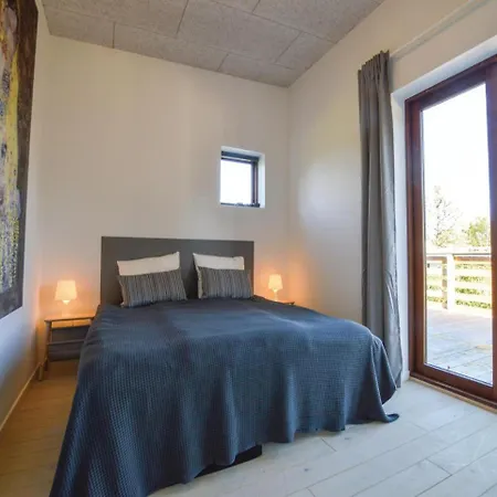 Holiday home Four-bedroom Holiday In Grevinge