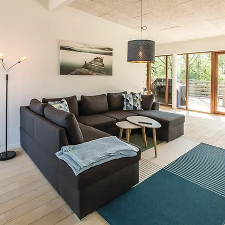 Nyaraló Four-bedroom Holiday In