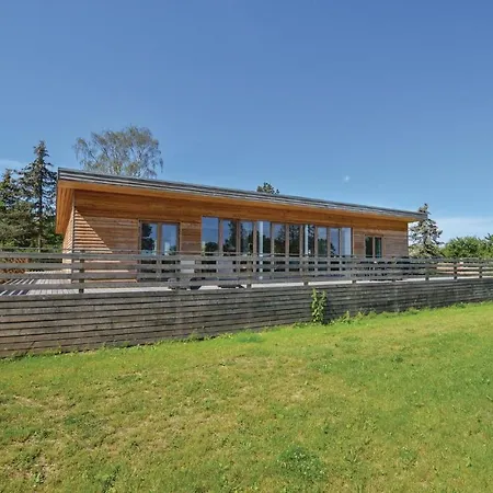 Four-bedroom Holiday In Nyaraló *